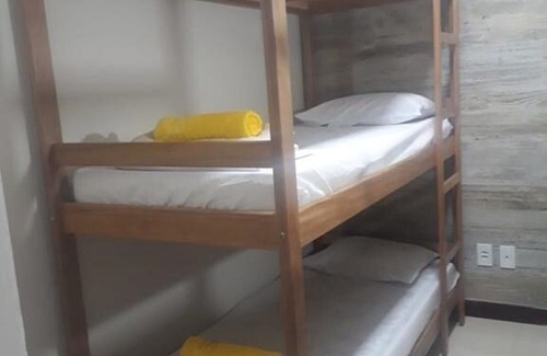 Historic Center Cabin | Quarto para 6 pessoas 2 - Village Hostel