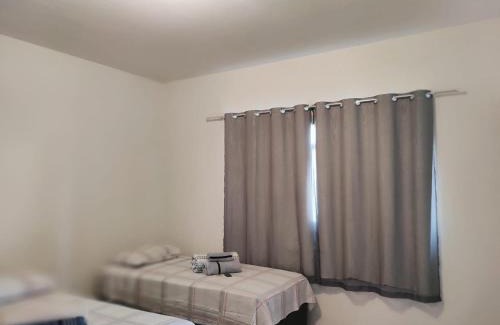 Santa Monica House | Quarto privativo no Bairro Santa Mônica