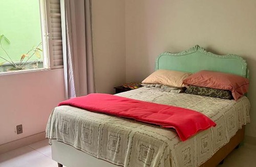 Salgado Filho House | Quartos em casa toda equipada BH