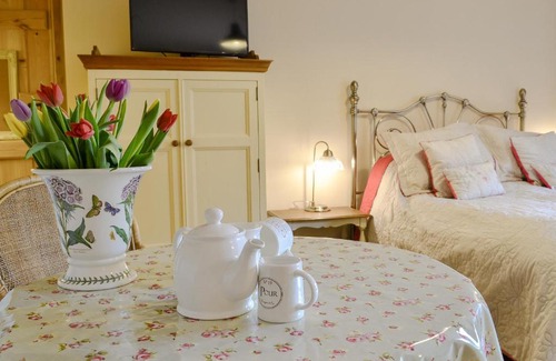 Thetford House | Quaver's Rest
