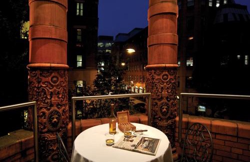 Leeds City Center Hotel | Quebecs