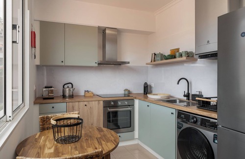 Sao Pedro Apartment | Quebra Costas I – A Refuge with Panoramic Views