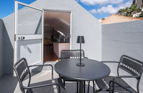 Sao Pedro Apartment | Quebra Costas I – A Refuge with Panoramic Views