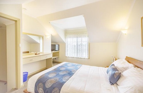 St Helens Hotel | Queechy Motel