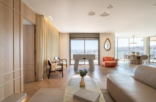 Eilat Apartment | Queen Anne - Penthouse apartment with private pool