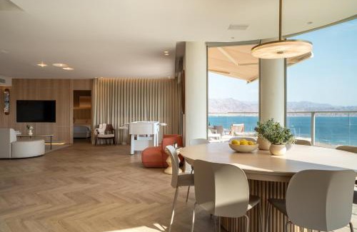Eilat Apartment | Queen Anne - Penthouse apartment with private pool