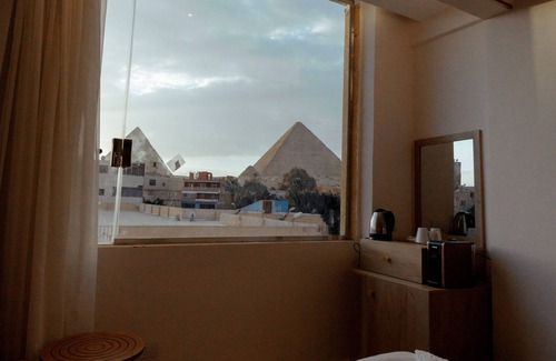 Oula Hotel | Queen Ash Pyramids View INN