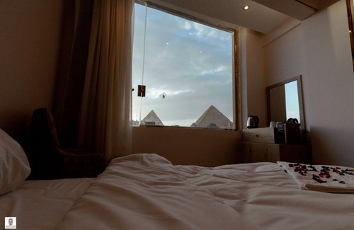 Oula Hotel | Queen Ash Pyramids View INN