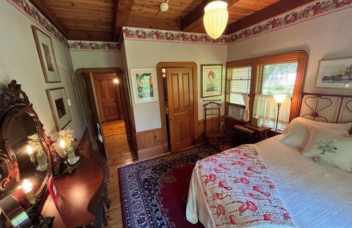 Bayfield Bed & Breakfast | Queen's View B&B- Bill's East, Balcony Lake Views, Sauna, Pool, Bayfield, WI
