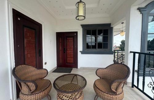 Madina Bed & Breakfast | Queen Sheeba Nest