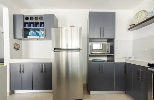 Quepos Villa | Quepos Villa 2:community pool, 3b3b, concierge, excellent location.