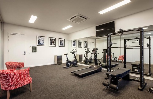 Adelaide Central Business District Apartment | Quest on Franklin