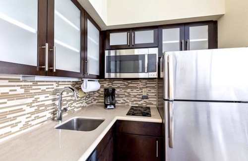College Station Apartment | Quick Drive to Texas A&M | On-Site Pool + Business Center + Fitness Center