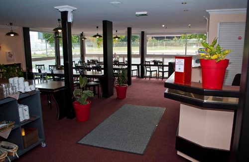 Chasseneuil-du-Poitou Hotel | Quick Palace Poitiers