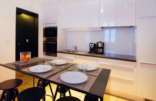 Bellecour - Hotel Dieu Apartment | Quiet 2-bedroom apartment in Bellecour