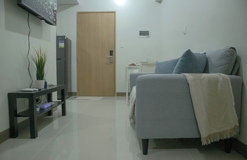 Paranaque Condo | Quiet 2-bedroom condo with AC and WiFi in Parañaque