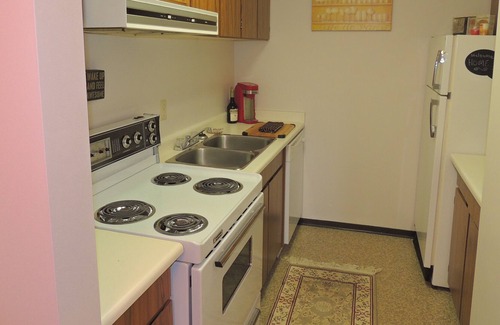 Halfmoon Bay House | Quiet, 2 bedroom partial ocean view townhouse in Halfmoon Bay, B.C.
