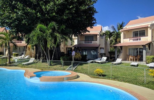 Grand Gaube Villa | Quiet 4 bedroom villa with private pool - By feelluxuryholidays