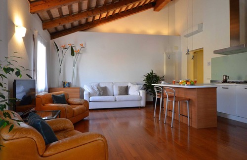 Castello Apartment | Quiet and Bright Open Space between San Marco and Arsenale