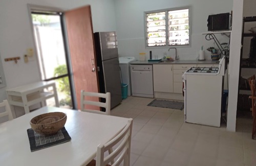 Wailoloa Apartment | Quiet and Central to many tourist attractions