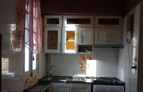 Hydra House | Quiet and secure location, parking, near the French Embassy