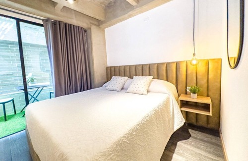 Laureles - Estadio Hotel | Quiet AP with terrace