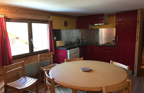 Eaux-Bonnes Ski Chalet | 🏔 Quiet apartment in the heart of nature in the center of Gourette