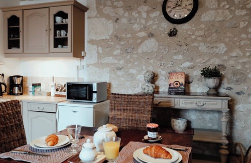 Eymet Apartment | Quiet Apartment in the centre of Eymet.