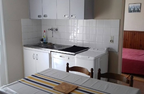 Ciboure Apartment | Quiet apartment, mountain view, near the bay of st jean de luz