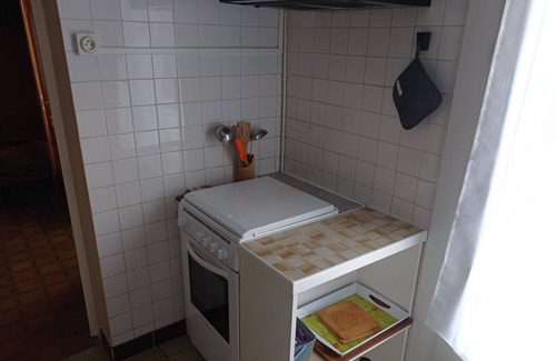 Ciboure Apartment | Quiet apartment, mountain view, near the bay of st jean de luz