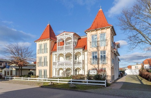Kuhlungsborn Ost Apartment | Quiet apartment with large west-facing balcony for two - only 400 m to the Baltic Sea beach