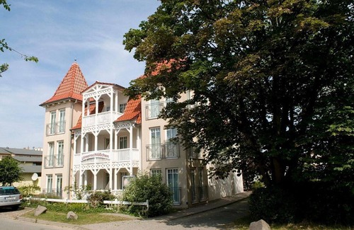 Kuhlungsborn Ost Apartment | Quiet apartment with large west-facing balcony for two - only 400 m to the Baltic Sea beach