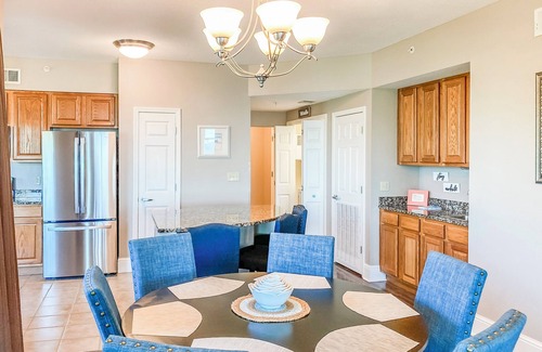 Gulfport Condo | Quiet Beachview End Unit in Legacy Tower 2 -309 - 3 bedroom 3 bath condo