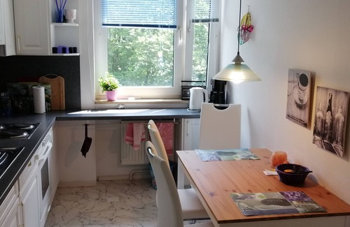 Munchen District Condo | Quiet, bright apartment on the southern outskirts of Munich