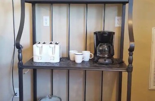 Apache Shores Apartment | Quiet, Comfy Garage Apartment