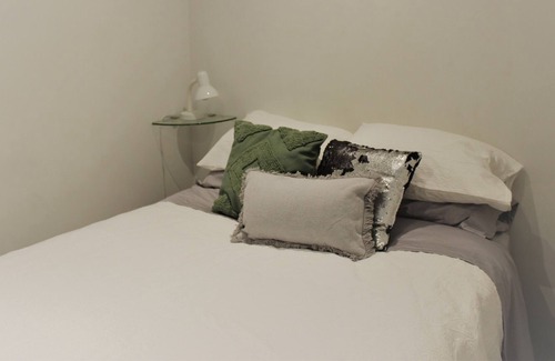 St. Heliers Apartment | Quiet, compact, well located and affordable!