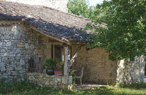 Bourg-de-Visa House | Quiet cottage in a renovated stone house with private garden