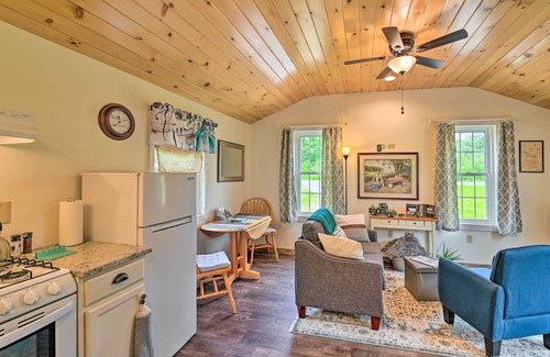 West Edmeston Cottage | Quiet Country Escape: Fire Pit, Fish On-site!
