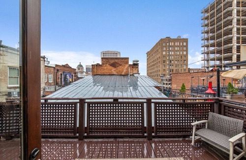 Macon Apartment | Quiet Downtown Loft in the Heart of Macon