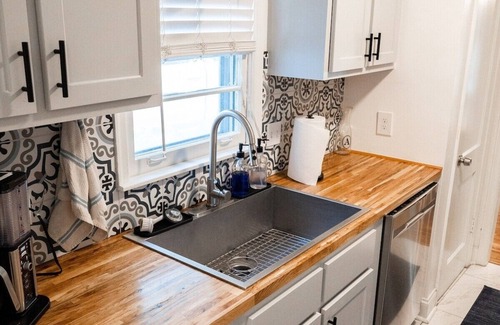 Memphis House | Quiet East Memphis Home