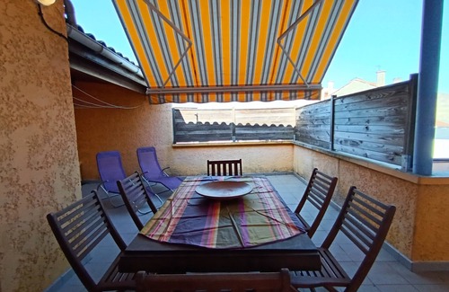 Saint Jean Station District Apartment | Quiet family apartment, 5 min from St Jean station