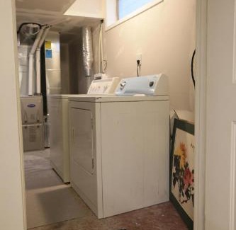 Brentwood House | Quiet Family Friendly, 4 min UofC and University District Shops, 9 min DT