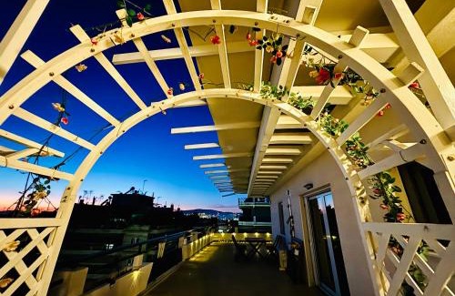 Nea Smirni Apartment | Quiet house-Athens Center 100 meters balcony on the top floor