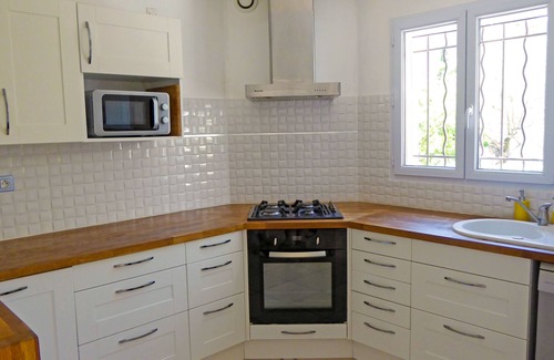 Sollies-Toucas Villa | Quiet house with swim pool & children's playground - 15 km from Hyères & Toulon