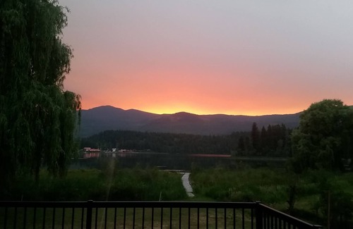 Clearwater House | Quiet Lake Front House with great view. Large deck and yard with its own dock!
