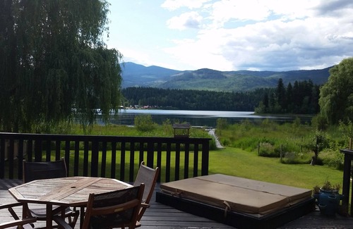Clearwater House | Quiet Lake Front House with great view. Large deck and yard with its own dock!