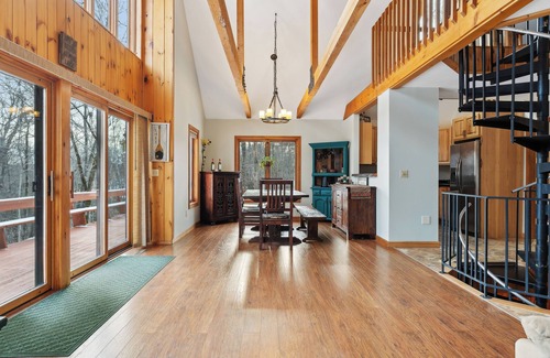 West Poland House | Quiet Lake Retreat In Otisfield