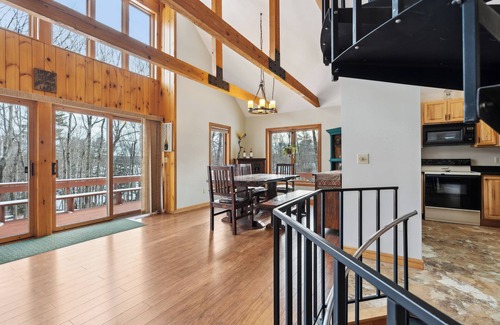 West Poland House | Quiet Lake Retreat In Otisfield