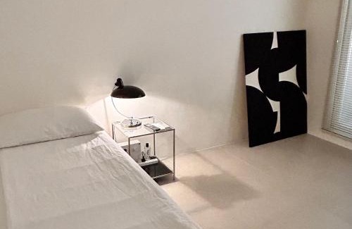 Seogyo-dong Apartment | Quiet Local Stay Hongdae Area