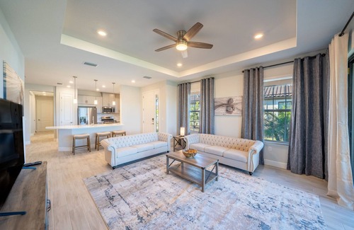 Sarasota House | Quiet location and close to all the famous Sarasota beaches!